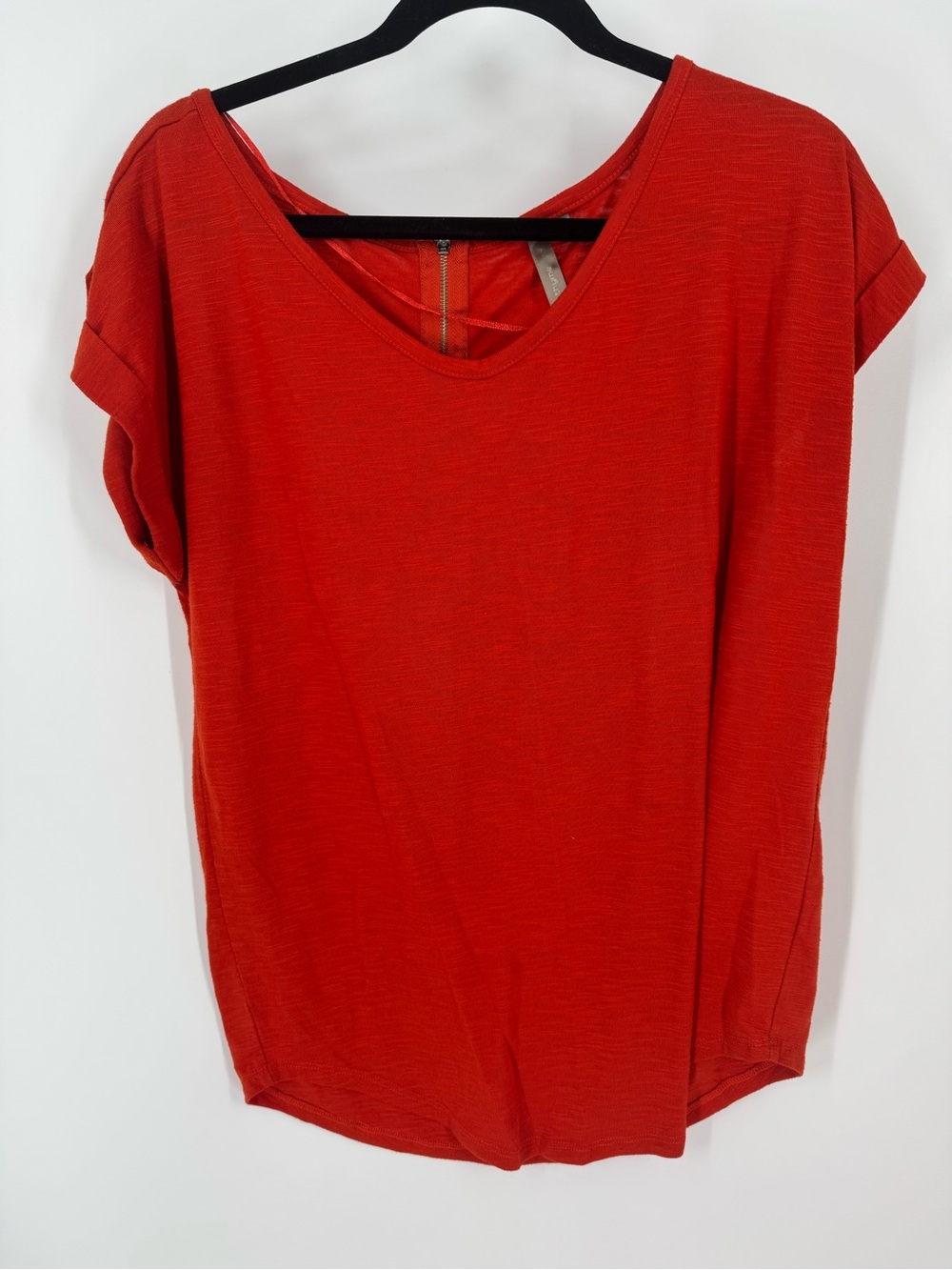 Women's V-Neck Short Sleeve Tee in Red